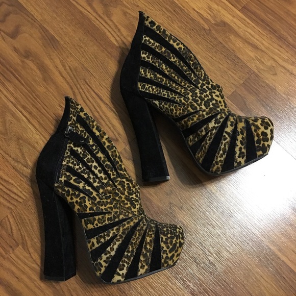 Penny Sue Shoes - Penny Sue cha cha heels size 7.5